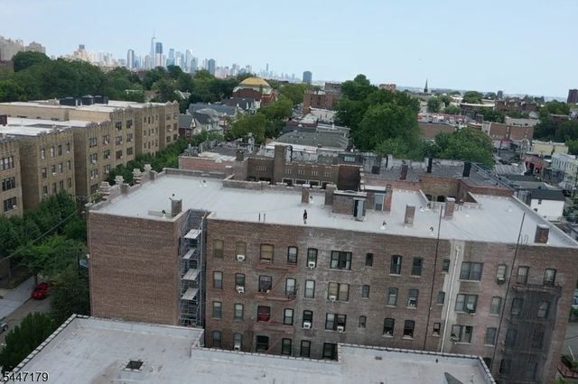 277 Harrison Ave C6, Jersey City, NJ 07304