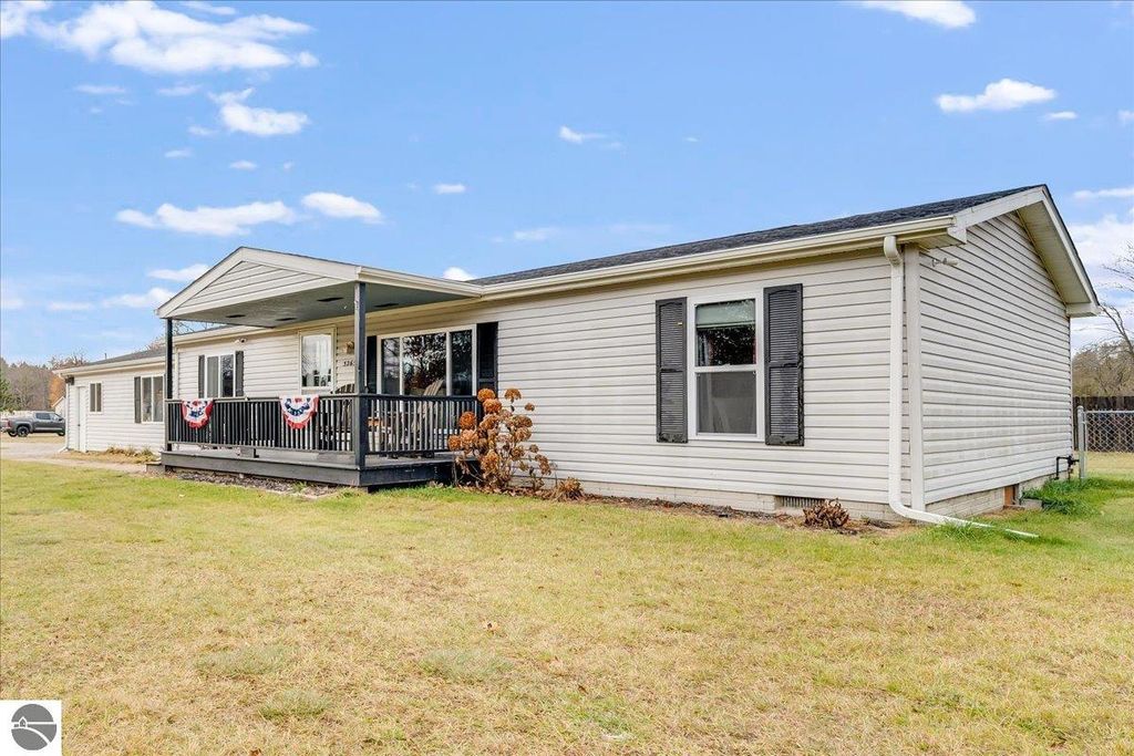 Image 2 of property listing at 3265 Ash Avenue, Lupton, MI 48635