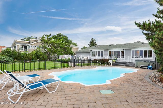 6 Harbor View Drive, Atlantic Highlands, NJ 07716