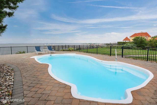 6 Harbor View Drive, Atlantic Highlands, NJ 07716