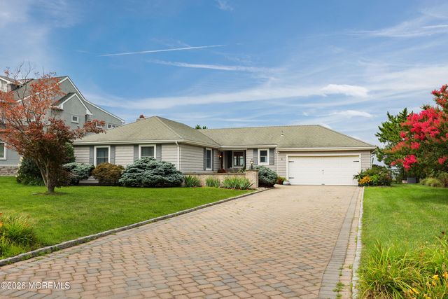 6 Harbor View Drive, Atlantic Highlands, NJ 07716