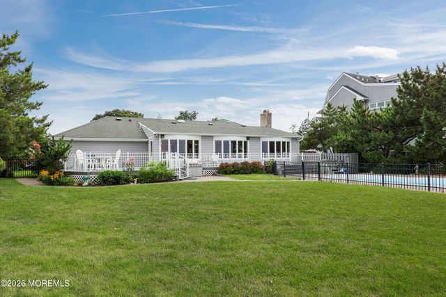6 Harbor View Drive, Atlantic Highlands, NJ 07716