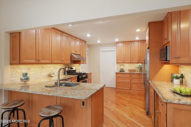 6 Harbor View Drive, Atlantic Highlands, NJ 07716
