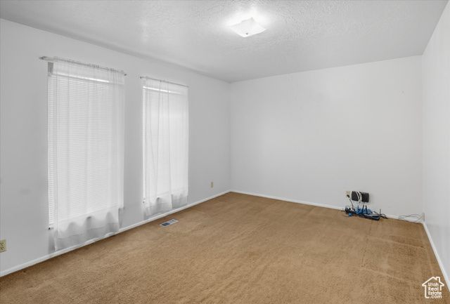 617 E 405 S, Layton, UT 84041