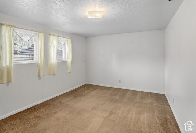 617 E 405 S, Layton, UT 84041