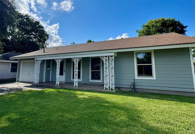 8527 Dillon Street, Houston, TX 77061