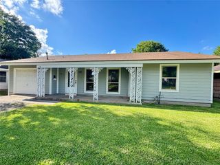 8527 Dillon Street, Houston, TX 77061