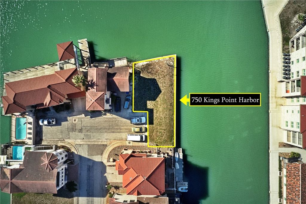 750 Kings Point, Corpus Christi, TX 78402 — photo 2