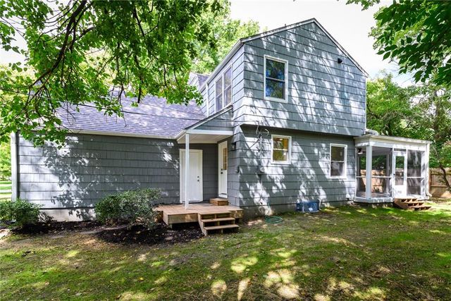 2001 W 79 Street, Prairie Village, KS 66208