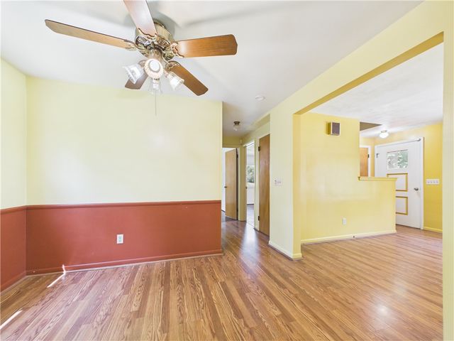 1184 Farnsworth Road South, Henrietta, NY 14623