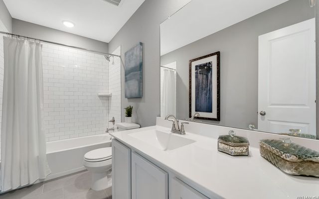 2902 TENGYC BOW, San Antonio, TX 78245
