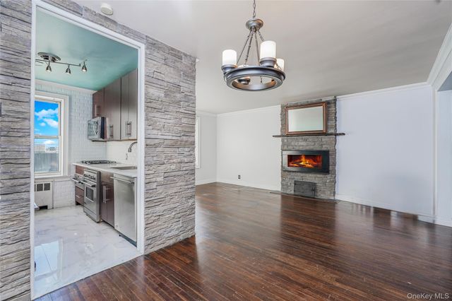 12116 Ocean Promenade 1C, Rockaway Park, NY 11694