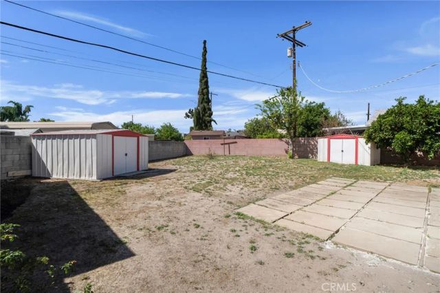 8207 Yarmouth, Reseda, CA 91335
