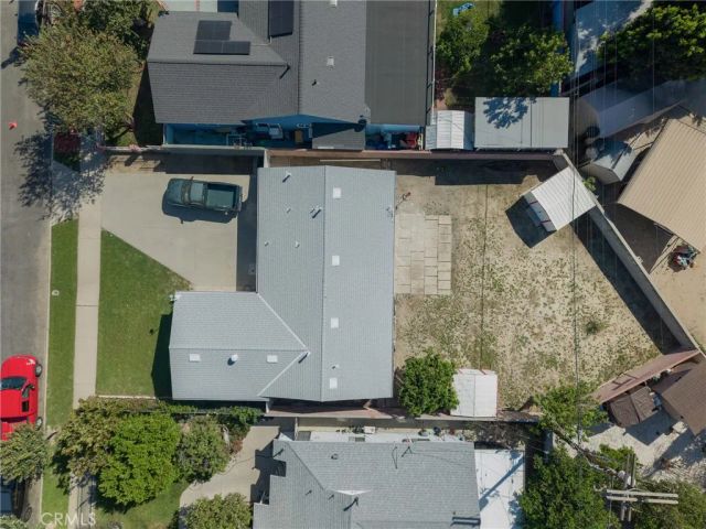8207 Yarmouth, Reseda, CA 91335