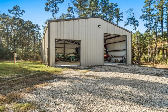 224 Commanche Road, Oakhurst, TX 77359