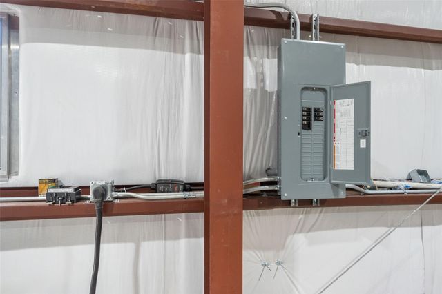 224 Commanche Road, Oakhurst, TX 77359