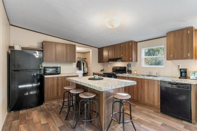 224 Commanche Road, Oakhurst, TX 77359