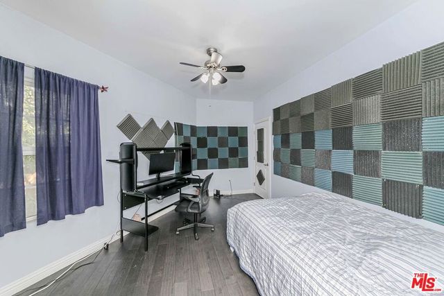 2743 Montrose Avenue 110, La Crescenta, CA 91020