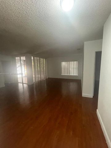 3846 Coral Tree Cir 3846, Coconut Creek, FL 33073