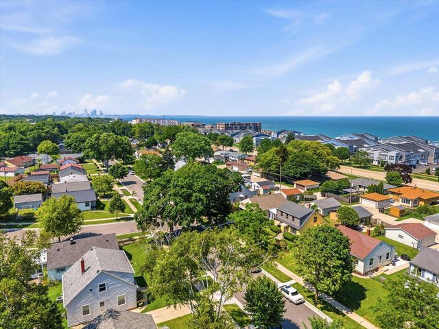 4100 S Hately AVENUE, Saint Francis, WI 53235