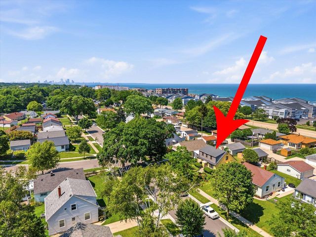 4100 S Hately AVENUE, Saint Francis, WI 53235