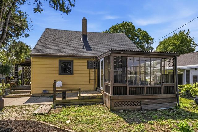 4100 S Hately AVENUE, Saint Francis, WI 53235