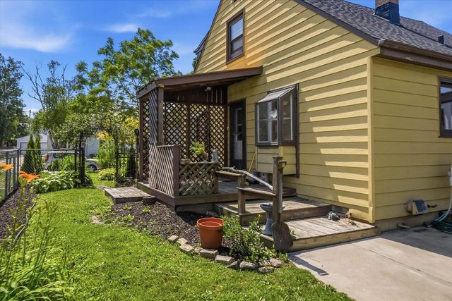 4100 S Hately AVENUE, Saint Francis, WI 53235