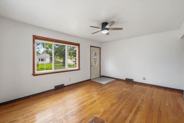 4100 S Hately AVENUE, Saint Francis, WI 53235