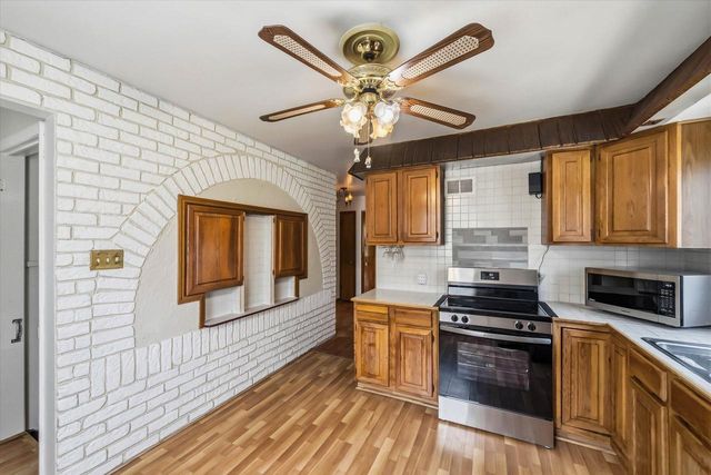 4100 S Hately AVENUE, Saint Francis, WI 53235