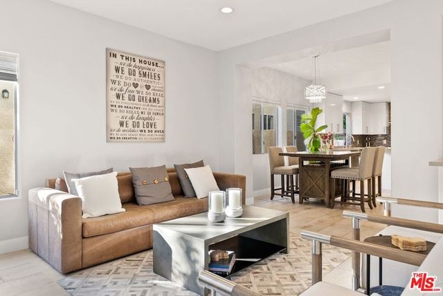 23218 Runnymede Street, West Hills, CA 91307