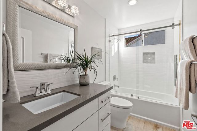 23218 Runnymede Street, West Hills, CA 91307