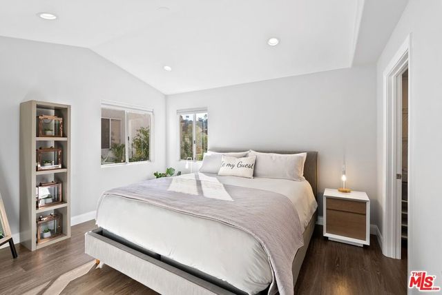 23218 Runnymede Street, West Hills, CA 91307