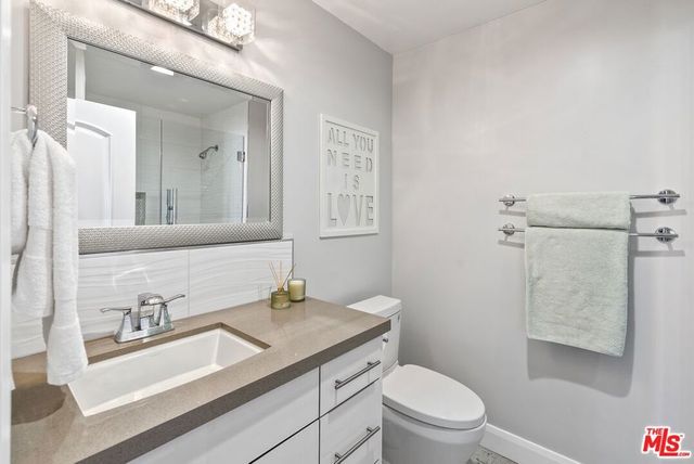 23218 Runnymede Street, West Hills, CA 91307