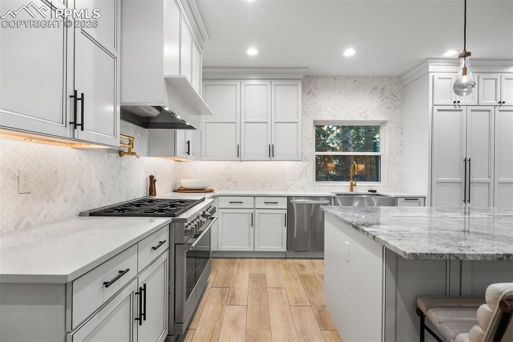 Image 14 of property listing at 620 Chipmunk Drive, Woodland Park, CO 80863