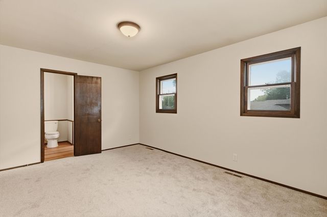 1383 N Caddy Ln, Wichita, KS 67212