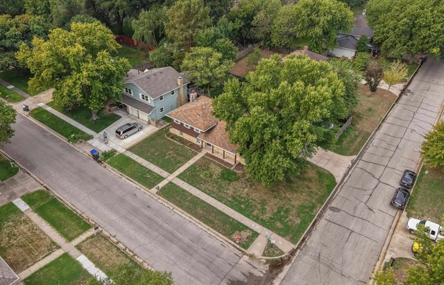 1383 N Caddy Ln, Wichita, KS 67212