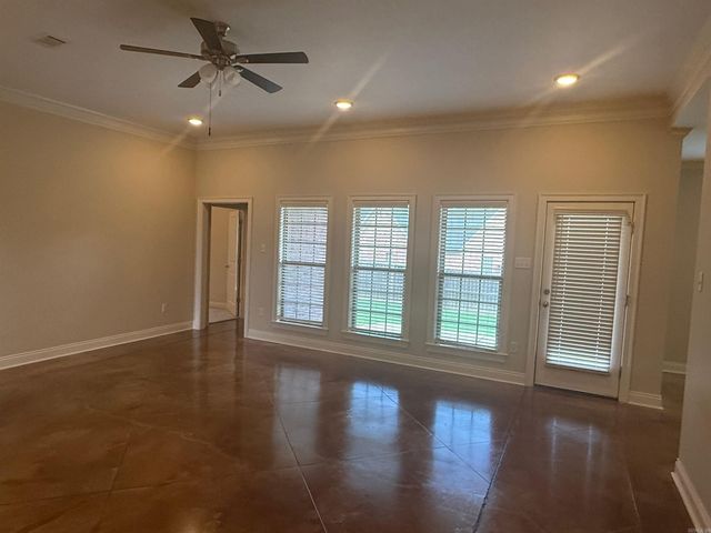 2505 EIGHTEEN Loop, Conway, AR 72034