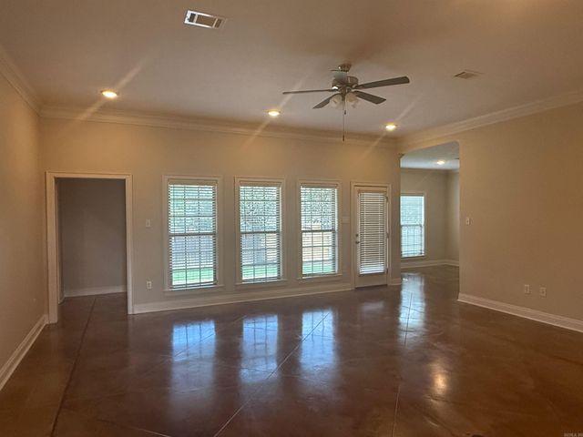 2505 EIGHTEEN Loop, Conway, AR 72034