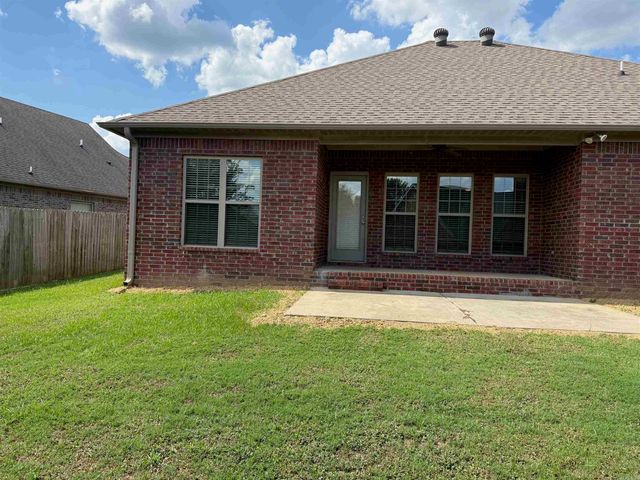 2505 EIGHTEEN Loop, Conway, AR 72034