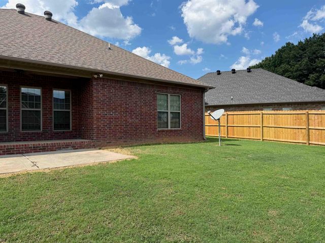 2505 EIGHTEEN Loop, Conway, AR 72034