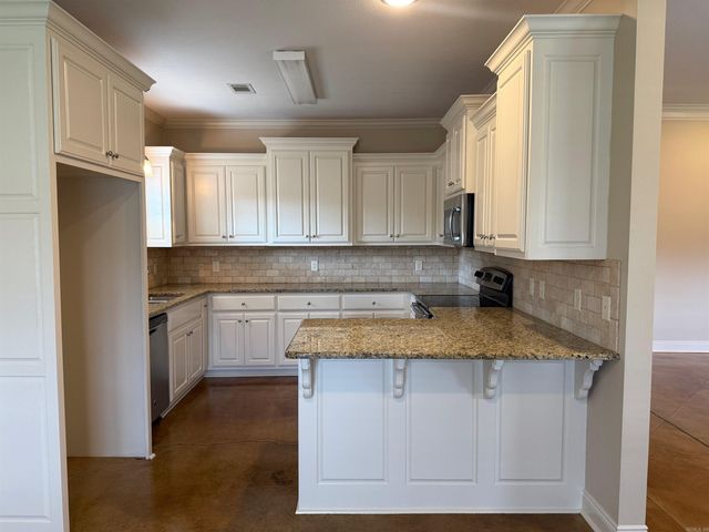 2505 EIGHTEEN Loop, Conway, AR 72034
