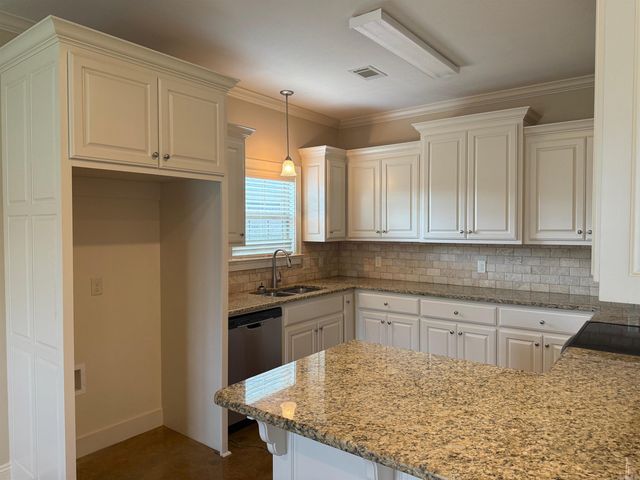 2505 EIGHTEEN Loop, Conway, AR 72034