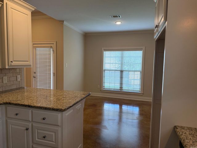 2505 EIGHTEEN Loop, Conway, AR 72034
