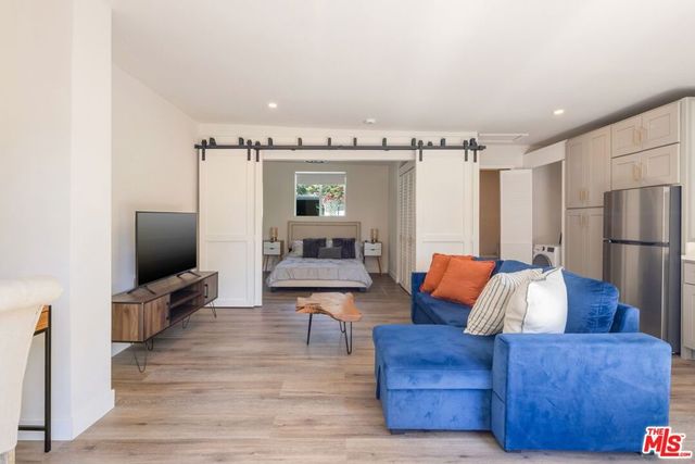 1165 Coldwater Canyon Drive, Beverly Hills, CA 90210