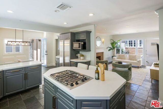 1165 Coldwater Canyon Drive, Beverly Hills, CA 90210