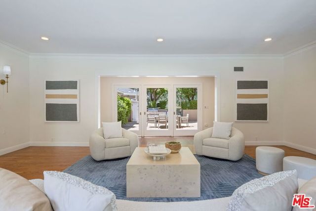 1165 Coldwater Canyon Drive, Beverly Hills, CA 90210