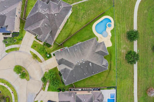 1222 Woodglen Hollow Lane, Katy, TX 77494