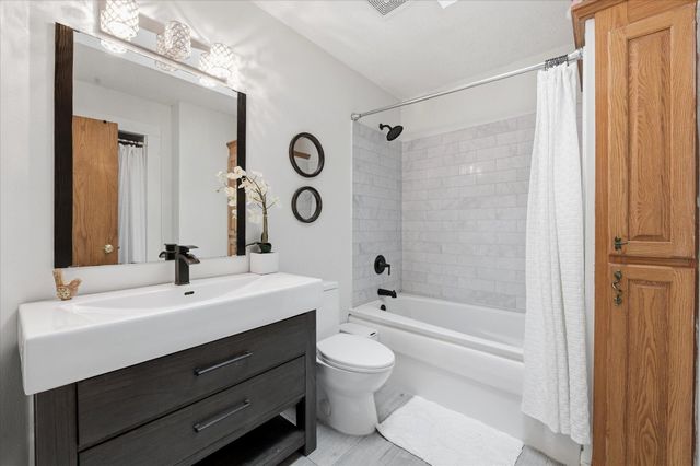 727 Garden Place, Sauk Rapids, MN 56379