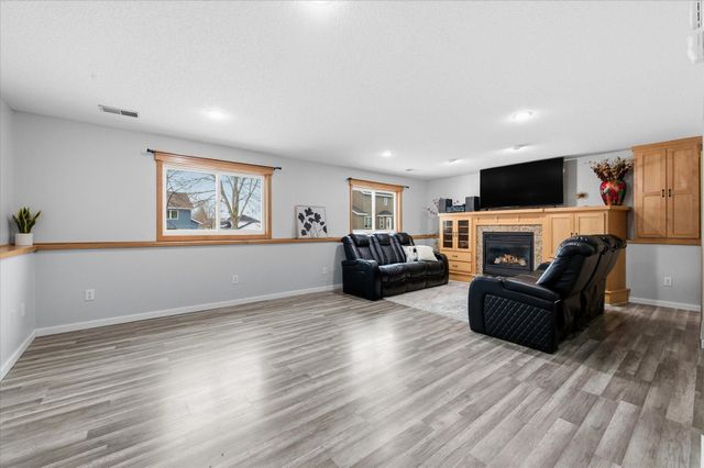 727 Garden Place, Sauk Rapids, MN 56379