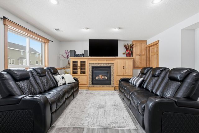 727 Garden Place, Sauk Rapids, MN 56379